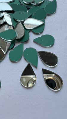 MAHANT ALMOND SHAPE SILVER MIRROR FOR LIPPAN ART 10MM 50GM 185PIECE