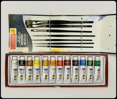 Precision Technik Trendy_ acrylic colours + round and flat brushes