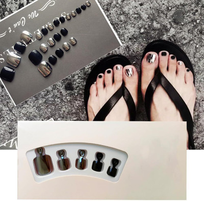 S.A.V.I 24 Pcs Black & Chrome Press-On Toe Nails - False Pedicure Nails, Easy Black & Chrome(Pack of 24)