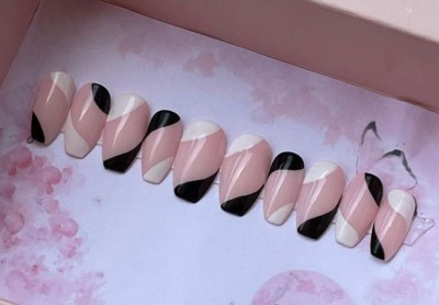 AMOK STORE press on nail art kit, artificial nail tip, fake nail with glue, false nail Peach with black(Pack of 12)