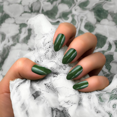 Bella Monza 24 Pcs Artificial Fake Nail Set with Glue, Reusable False Nails Kit For Womens Glossy Green(Pack of 24)