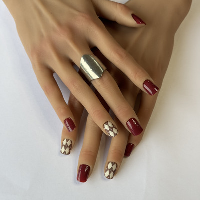 mesmerayz SOFT GEL NAILS Maroon + Beige/Brown Checkered Accent(Pack of 24)