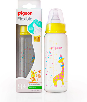 Pigeon Peristaltic clear baby feeding bottle Round Base L-Giraffe - 240 ml(White, Yellow)