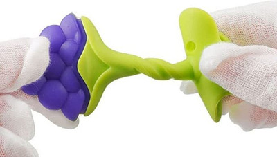 Chicbunny 1PCS GRAPES FRUIT SHAPE TEETHER1_111 Soother(Multicolor)