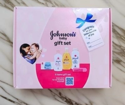 JOHNSON'S Baby Gift Pack Of 5 Items ( Pink )(Pink)