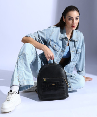 DKNY R23K3U11BGD 8 L Backpack(Black)
