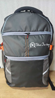 Crocus Laptop Backpack, Laptop Compartment, front organiser, bottle holder Backpack 30 L Backpack(Black)