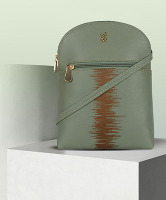 Baggit LPXE CROP E ASHYLN JADE 3 L Backpack(Green)