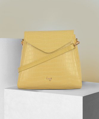 Baggit L RIGEL SOR FOLIO HD CITRINE 5 L Backpack(Yellow)