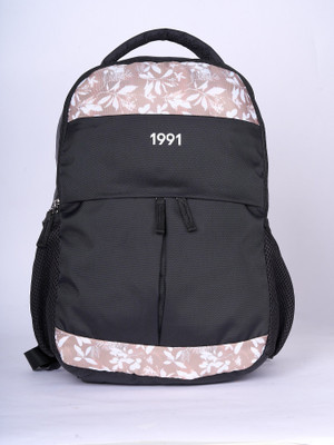 1991 by Zouk Coorg Husk Classic Backpack 18.5 L Backpack(Beige)