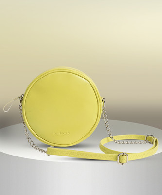 Fastrack Solid Casual Celery Green Sling Bag Sling Bag(Green, 1.944 L)