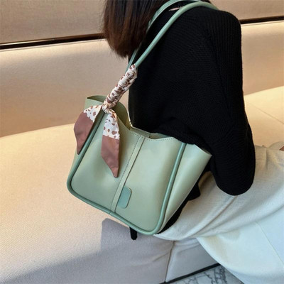 Heavens Hike Green Shoulder Bag RIbbon Contrast
