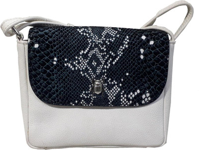 SCARAB 6/KMB2322-23 Shoulder Bag(White, 2 L)