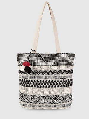 K London AJ_6212_CRM_BLK_TB Shoulder Bag(Black, Cream, 2 L)