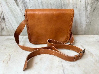 MADONA HANDICRAFT Plain Handcrafted Premium Leather Full Flap Crossbody Unisex Bag. Messenger Bag(Brown, Black, Tan, 6 inch)