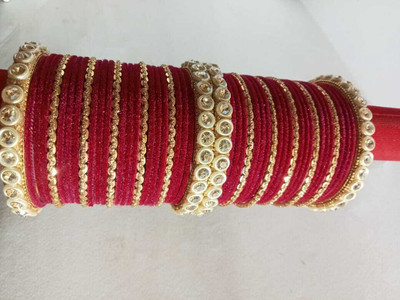 PARRAMBHA SANIRA Stone Crystal Enamel Bangle Set