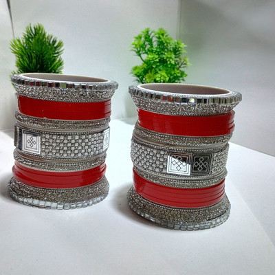 JNDRA COLLECTION Plastic Beads Bangle Set