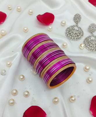 HouseOfCommon Plastic Bangle Set