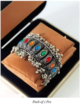 Samridhi DC Alloy Cuff