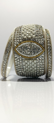 ShopGlobal Brass Silver Bangle Set