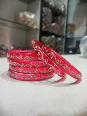 BUNTYBABLI Glass Bangle Set