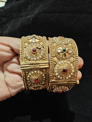 Abhesha Jewellery Brass Bangle Set(Pack of 2)