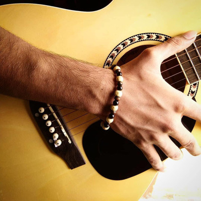 DIVINE SOUVENIRS Wood Bracelet