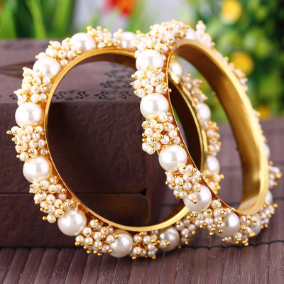 Sukkhi Alloy Gold-plated Bangle Set(Pack of 2)
