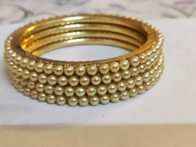 Jewelznme Alloy Gold-plated Bangle Set(Pack of 4)