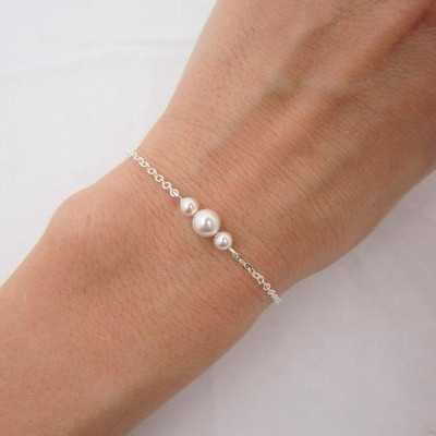 MayRa Enterprise Brass Beads, Pearl Silver Bracelet
