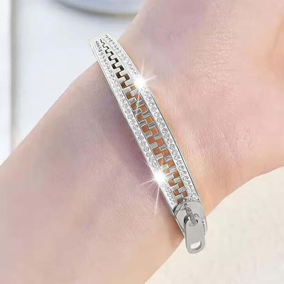 THANU'S CRAFT Metal Silver Charm Bracelet