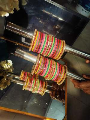 wear your shine with sk Glass Bangle Set(Pack of 30)