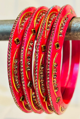 DUAA FASHIONS Lac Bangle Set(Pack of 4)
