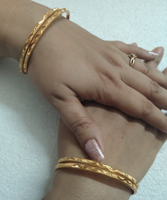 Purabi Brass Gold-plated Bracelet Set(Pack of 4)
