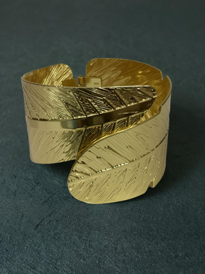Evaraah Alloy Gold-plated Cuff