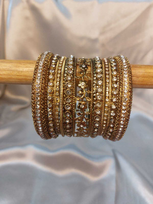 Heart to Art Creations Alloy Bangle Set
