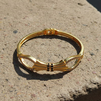 MG ENTERPRISE Metal Zircon Gold-plated Bracelet