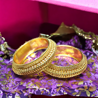 Vindaa Alloy Gold-plated Bangle Set(Pack of 2)