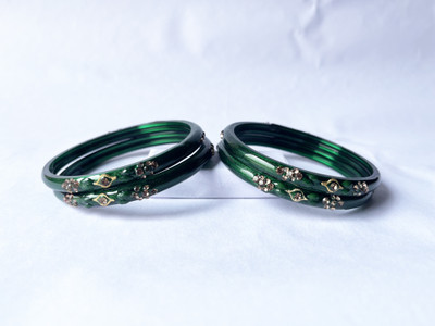 Bhooprama Glass Crystal Enamel Bangle Set(Pack of 4)