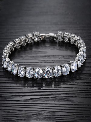 Kairangi Metal Crystal Bracelet