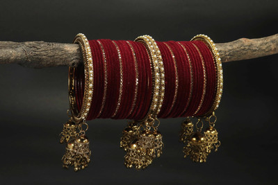 Amika Metal Zircon Gold-plated Bangle Set(Pack of 42)