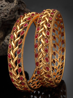 Sukkhi Alloy Gold-plated Bangle Set(Pack of 2)