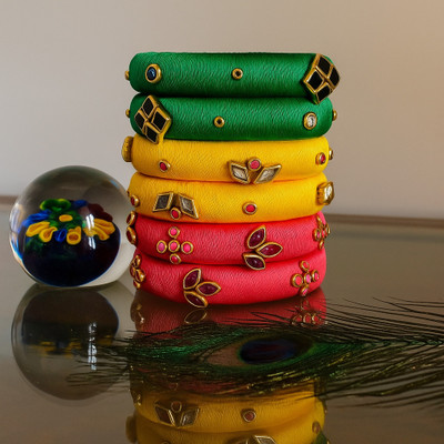 Riya craft Plastic Bangle Set(Pack of 6)