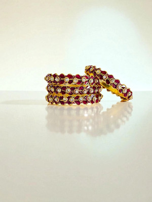 Radhe Rani Metal Gold-plated Bangle Set(Pack of 4)