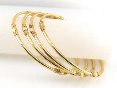 CM FASHIONS Copper Gold-plated Bangle Set(Pack of 4)