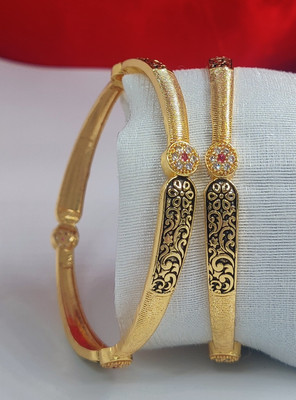 DH JEWELLS Brass Cubic Zirconia, Diamond Gold-plated Bangle Set(Pack of 2)