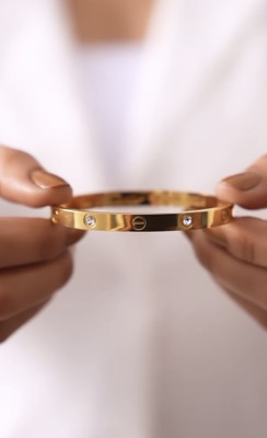 Hitarth Fashion Jewellery Stainless Steel Diamond Gold-plated Kada