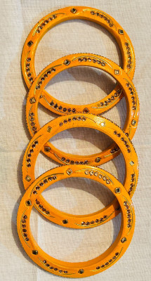 DUAA FASHIONS Lac Bangle Set(Pack of 4)