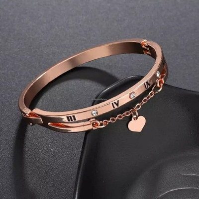 Vembley Alloy Gold-plated Bracelet