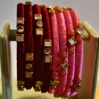 Hanya Plastic Bangle Set(Pack of 8)